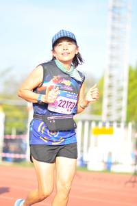 BIB: 22173
                            <button type="button" onclick="openModal(3775910)" class="btn btn-primary btn-sm float-right btn-popup" data-toggle="modal" data-target=".modal-high-quality">
                        <i class="fas fa-shopping-cart"></i> Add to Cart
                    </button>
                                            <button type="button" onclick="isThisMe(3775910, true)" class="btn btn-success btn-sm float-right btn-popup btn-isme hidden" data-toggle="tooltip" data-placement="bottom" title="นี่คือรูปของคุณใช่ไหม คลิกที่นี่เพื่อเอาเข้าอัลบั้ม">
                        <i class="fas fa-plus"></i> Add to album
                    </button>
                    <button type="button" onclick="isThisMe(3775910, false)" class="btn btn-warning btn-sm float-right btn-popup btn-isnotme hidden">
                        <i class="fas fa-ban"></i> Remove from album
                    </button>