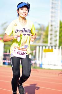 BIB: 41266
                            <button type="button" onclick="openModal(3590434)" class="btn btn-primary btn-sm float-right btn-popup" data-toggle="modal" data-target=".modal-high-quality">
                        <i class="fas fa-shopping-cart"></i> Add to Cart
                    </button>
                                            <button type="button" onclick="isThisMe(3590434, true)" class="btn btn-success btn-sm float-right btn-popup btn-isme hidden" data-toggle="tooltip" data-placement="bottom" title="นี่คือรูปของคุณใช่ไหม คลิกที่นี่เพื่อเอาเข้าอัลบั้ม">
                        <i class="fas fa-plus"></i> Add to album
                    </button>
                    <button type="button" onclick="isThisMe(3590434, false)" class="btn btn-warning btn-sm float-right btn-popup btn-isnotme hidden">
                        <i class="fas fa-ban"></i> Remove from album
                    </button>