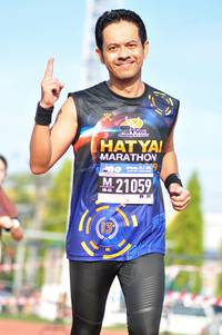 BIB: 21059
                            <button type="button" onclick="openModal(3592334)" class="btn btn-primary btn-sm float-right btn-popup" data-toggle="modal" data-target=".modal-high-quality">
                        <i class="fas fa-shopping-cart"></i> Add to Cart
                    </button>
                                            <button type="button" onclick="isThisMe(3592334, true)" class="btn btn-success btn-sm float-right btn-popup btn-isme hidden" data-toggle="tooltip" data-placement="bottom" title="นี่คือรูปของคุณใช่ไหม คลิกที่นี่เพื่อเอาเข้าอัลบั้ม">
                        <i class="fas fa-plus"></i> Add to album
                    </button>
                    <button type="button" onclick="isThisMe(3592334, false)" class="btn btn-warning btn-sm float-right btn-popup btn-isnotme hidden">
                        <i class="fas fa-ban"></i> Remove from album
                    </button>