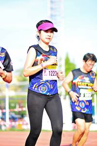 BIB: 
                            <button type="button" onclick="openModal(3589214)" class="btn btn-primary btn-sm float-right btn-popup" data-toggle="modal" data-target=".modal-high-quality">
                        <i class="fas fa-shopping-cart"></i> Add to Cart
                    </button>
                                            <button type="button" onclick="isThisMe(3589214, true)" class="btn btn-success btn-sm float-right btn-popup btn-isme hidden" data-toggle="tooltip" data-placement="bottom" title="นี่คือรูปของคุณใช่ไหม คลิกที่นี่เพื่อเอาเข้าอัลบั้ม">
                        <i class="fas fa-plus"></i> Add to album
                    </button>
                    <button type="button" onclick="isThisMe(3589214, false)" class="btn btn-warning btn-sm float-right btn-popup btn-isnotme hidden">
                        <i class="fas fa-ban"></i> Remove from album
                    </button>