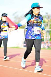 BIB: 1200
                            <button type="button" onclick="openModal(3588592)" class="btn btn-primary btn-sm float-right btn-popup" data-toggle="modal" data-target=".modal-high-quality">
                        <i class="fas fa-shopping-cart"></i> Add to Cart
                    </button>
                                            <button type="button" onclick="isThisMe(3588592, true)" class="btn btn-success btn-sm float-right btn-popup btn-isme hidden" data-toggle="tooltip" data-placement="bottom" title="นี่คือรูปของคุณใช่ไหม คลิกที่นี่เพื่อเอาเข้าอัลบั้ม">
                        <i class="fas fa-plus"></i> Add to album
                    </button>
                    <button type="button" onclick="isThisMe(3588592, false)" class="btn btn-warning btn-sm float-right btn-popup btn-isnotme hidden">
                        <i class="fas fa-ban"></i> Remove from album
                    </button>