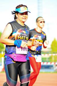 BIB: 11792
                            <button type="button" onclick="openModal(3588738)" class="btn btn-primary btn-sm float-right btn-popup" data-toggle="modal" data-target=".modal-high-quality">
                        <i class="fas fa-shopping-cart"></i> Add to Cart
                    </button>
                                            <button type="button" onclick="isThisMe(3588738, true)" class="btn btn-success btn-sm float-right btn-popup btn-isme hidden" data-toggle="tooltip" data-placement="bottom" title="นี่คือรูปของคุณใช่ไหม คลิกที่นี่เพื่อเอาเข้าอัลบั้ม">
                        <i class="fas fa-plus"></i> Add to album
                    </button>
                    <button type="button" onclick="isThisMe(3588738, false)" class="btn btn-warning btn-sm float-right btn-popup btn-isnotme hidden">
                        <i class="fas fa-ban"></i> Remove from album
                    </button>