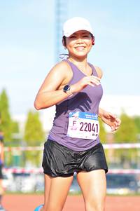 BIB: 22041
                            <button type="button" onclick="openModal(3592205)" class="btn btn-primary btn-sm float-right btn-popup" data-toggle="modal" data-target=".modal-high-quality">
                        <i class="fas fa-shopping-cart"></i> Add to Cart
                    </button>
                                            <button type="button" onclick="isThisMe(3592205, true)" class="btn btn-success btn-sm float-right btn-popup btn-isme hidden" data-toggle="tooltip" data-placement="bottom" title="นี่คือรูปของคุณใช่ไหม คลิกที่นี่เพื่อเอาเข้าอัลบั้ม">
                        <i class="fas fa-plus"></i> Add to album
                    </button>
                    <button type="button" onclick="isThisMe(3592205, false)" class="btn btn-warning btn-sm float-right btn-popup btn-isnotme hidden">
                        <i class="fas fa-ban"></i> Remove from album
                    </button>