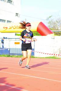 BIB: 1246
                            <button type="button" onclick="openModal(3581328)" class="btn btn-primary btn-sm float-right btn-popup" data-toggle="modal" data-target=".modal-high-quality">
                        <i class="fas fa-shopping-cart"></i> Add to Cart
                    </button>
                                            <button type="button" onclick="isThisMe(3581328, true)" class="btn btn-success btn-sm float-right btn-popup btn-isme hidden" data-toggle="tooltip" data-placement="bottom" title="นี่คือรูปของคุณใช่ไหม คลิกที่นี่เพื่อเอาเข้าอัลบั้ม">
                        <i class="fas fa-plus"></i> Add to album
                    </button>
                    <button type="button" onclick="isThisMe(3581328, false)" class="btn btn-warning btn-sm float-right btn-popup btn-isnotme hidden">
                        <i class="fas fa-ban"></i> Remove from album
                    </button>