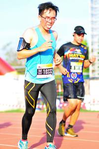 BIB: 10332
                            <button type="button" onclick="openModal(3581265)" class="btn btn-primary btn-sm float-right btn-popup" data-toggle="modal" data-target=".modal-high-quality">
                        <i class="fas fa-shopping-cart"></i> Add to Cart
                    </button>
                                            <button type="button" onclick="isThisMe(3581265, true)" class="btn btn-success btn-sm float-right btn-popup btn-isme hidden" data-toggle="tooltip" data-placement="bottom" title="นี่คือรูปของคุณใช่ไหม คลิกที่นี่เพื่อเอาเข้าอัลบั้ม">
                        <i class="fas fa-plus"></i> Add to album
                    </button>
                    <button type="button" onclick="isThisMe(3581265, false)" class="btn btn-warning btn-sm float-right btn-popup btn-isnotme hidden">
                        <i class="fas fa-ban"></i> Remove from album
                    </button>