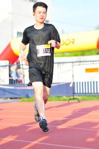 BIB: 1142
                            <button type="button" onclick="openModal(3578021)" class="btn btn-primary btn-sm float-right btn-popup" data-toggle="modal" data-target=".modal-high-quality">
                        <i class="fas fa-shopping-cart"></i> Add to Cart
                    </button>
                                            <button type="button" onclick="isThisMe(3578021, true)" class="btn btn-success btn-sm float-right btn-popup btn-isme hidden" data-toggle="tooltip" data-placement="bottom" title="นี่คือรูปของคุณใช่ไหม คลิกที่นี่เพื่อเอาเข้าอัลบั้ม">
                        <i class="fas fa-plus"></i> Add to album
                    </button>
                    <button type="button" onclick="isThisMe(3578021, false)" class="btn btn-warning btn-sm float-right btn-popup btn-isnotme hidden">
                        <i class="fas fa-ban"></i> Remove from album
                    </button>