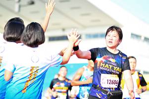 BIB: 12604
                            <button type="button" onclick="openModal(3589015)" class="btn btn-primary btn-sm float-right btn-popup" data-toggle="modal" data-target=".modal-high-quality">
                        <i class="fas fa-shopping-cart"></i> Add to Cart
                    </button>
                                            <button type="button" onclick="isThisMe(3589015, true)" class="btn btn-success btn-sm float-right btn-popup btn-isme hidden" data-toggle="tooltip" data-placement="bottom" title="นี่คือรูปของคุณใช่ไหม คลิกที่นี่เพื่อเอาเข้าอัลบั้ม">
                        <i class="fas fa-plus"></i> Add to album
                    </button>
                    <button type="button" onclick="isThisMe(3589015, false)" class="btn btn-warning btn-sm float-right btn-popup btn-isnotme hidden">
                        <i class="fas fa-ban"></i> Remove from album
                    </button>