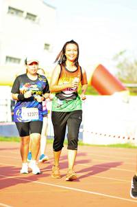 BIB: 12377
                            <button type="button" onclick="openModal(3588687)" class="btn btn-primary btn-sm float-right btn-popup" data-toggle="modal" data-target=".modal-high-quality">
                        <i class="fas fa-shopping-cart"></i> Add to Cart
                    </button>
                                            <button type="button" onclick="isThisMe(3588687, true)" class="btn btn-success btn-sm float-right btn-popup btn-isme hidden" data-toggle="tooltip" data-placement="bottom" title="นี่คือรูปของคุณใช่ไหม คลิกที่นี่เพื่อเอาเข้าอัลบั้ม">
                        <i class="fas fa-plus"></i> Add to album
                    </button>
                    <button type="button" onclick="isThisMe(3588687, false)" class="btn btn-warning btn-sm float-right btn-popup btn-isnotme hidden">
                        <i class="fas fa-ban"></i> Remove from album
                    </button>