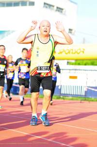 BIB: 10711
                            <button type="button" onclick="openModal(3581268)" class="btn btn-primary btn-sm float-right btn-popup" data-toggle="modal" data-target=".modal-high-quality">
                        <i class="fas fa-shopping-cart"></i> Add to Cart
                    </button>
                                            <button type="button" onclick="isThisMe(3581268, true)" class="btn btn-success btn-sm float-right btn-popup btn-isme hidden" data-toggle="tooltip" data-placement="bottom" title="นี่คือรูปของคุณใช่ไหม คลิกที่นี่เพื่อเอาเข้าอัลบั้ม">
                        <i class="fas fa-plus"></i> Add to album
                    </button>
                    <button type="button" onclick="isThisMe(3581268, false)" class="btn btn-warning btn-sm float-right btn-popup btn-isnotme hidden">
                        <i class="fas fa-ban"></i> Remove from album
                    </button>