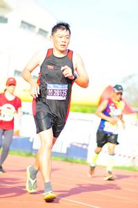 BIB: 20125
                            <button type="button" onclick="openModal(3763300)" class="btn btn-primary btn-sm float-right btn-popup" data-toggle="modal" data-target=".modal-high-quality">
                        <i class="fas fa-shopping-cart"></i> Add to Cart
                    </button>
                                            <button type="button" onclick="isThisMe(3763300, true)" class="btn btn-success btn-sm float-right btn-popup btn-isme hidden" data-toggle="tooltip" data-placement="bottom" title="นี่คือรูปของคุณใช่ไหม คลิกที่นี่เพื่อเอาเข้าอัลบั้ม">
                        <i class="fas fa-plus"></i> Add to album
                    </button>
                    <button type="button" onclick="isThisMe(3763300, false)" class="btn btn-warning btn-sm float-right btn-popup btn-isnotme hidden">
                        <i class="fas fa-ban"></i> Remove from album
                    </button>