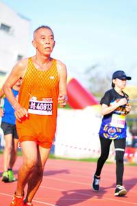 BIB: 4081
                            <button type="button" onclick="openModal(3581977)" class="btn btn-primary btn-sm float-right btn-popup" data-toggle="modal" data-target=".modal-high-quality">
                        <i class="fas fa-shopping-cart"></i> Add to Cart
                    </button>
                                            <button type="button" onclick="isThisMe(3581977, true)" class="btn btn-success btn-sm float-right btn-popup btn-isme hidden" data-toggle="tooltip" data-placement="bottom" title="นี่คือรูปของคุณใช่ไหม คลิกที่นี่เพื่อเอาเข้าอัลบั้ม">
                        <i class="fas fa-plus"></i> Add to album
                    </button>
                    <button type="button" onclick="isThisMe(3581977, false)" class="btn btn-warning btn-sm float-right btn-popup btn-isnotme hidden">
                        <i class="fas fa-ban"></i> Remove from album
                    </button>