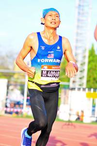 BIB: 40965
                            <button type="button" onclick="openModal(3580722)" class="btn btn-primary btn-sm float-right btn-popup" data-toggle="modal" data-target=".modal-high-quality">
                        <i class="fas fa-shopping-cart"></i> Add to Cart
                    </button>
                                            <button type="button" onclick="isThisMe(3580722, true)" class="btn btn-success btn-sm float-right btn-popup btn-isme hidden" data-toggle="tooltip" data-placement="bottom" title="นี่คือรูปของคุณใช่ไหม คลิกที่นี่เพื่อเอาเข้าอัลบั้ม">
                        <i class="fas fa-plus"></i> Add to album
                    </button>
                    <button type="button" onclick="isThisMe(3580722, false)" class="btn btn-warning btn-sm float-right btn-popup btn-isnotme hidden">
                        <i class="fas fa-ban"></i> Remove from album
                    </button>