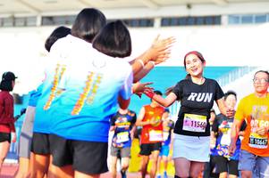 BIB: 10667
                            <button type="button" onclick="openModal(3581953)" class="btn btn-primary btn-sm float-right btn-popup" data-toggle="modal" data-target=".modal-high-quality">
                        <i class="fas fa-shopping-cart"></i> Add to Cart
                    </button>
                                            <button type="button" onclick="isThisMe(3581953, true)" class="btn btn-success btn-sm float-right btn-popup btn-isme hidden" data-toggle="tooltip" data-placement="bottom" title="นี่คือรูปของคุณใช่ไหม คลิกที่นี่เพื่อเอาเข้าอัลบั้ม">
                        <i class="fas fa-plus"></i> Add to album
                    </button>
                    <button type="button" onclick="isThisMe(3581953, false)" class="btn btn-warning btn-sm float-right btn-popup btn-isnotme hidden">
                        <i class="fas fa-ban"></i> Remove from album
                    </button>