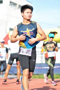 BIB: 0550
                            <button type="button" onclick="openModal(3592525)" class="btn btn-primary btn-sm float-right btn-popup" data-toggle="modal" data-target=".modal-high-quality">
                        <i class="fas fa-shopping-cart"></i> Add to Cart
                    </button>
                                            <button type="button" onclick="isThisMe(3592525, true)" class="btn btn-success btn-sm float-right btn-popup btn-isme hidden" data-toggle="tooltip" data-placement="bottom" title="นี่คือรูปของคุณใช่ไหม คลิกที่นี่เพื่อเอาเข้าอัลบั้ม">
                        <i class="fas fa-plus"></i> Add to album
                    </button>
                    <button type="button" onclick="isThisMe(3592525, false)" class="btn btn-warning btn-sm float-right btn-popup btn-isnotme hidden">
                        <i class="fas fa-ban"></i> Remove from album
                    </button>