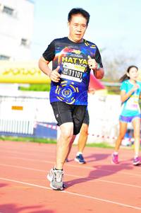 BIB: 11101
                            <button type="button" onclick="openModal(3580902)" class="btn btn-primary btn-sm float-right btn-popup" data-toggle="modal" data-target=".modal-high-quality">
                        <i class="fas fa-shopping-cart"></i> Add to Cart
                    </button>
                                            <button type="button" onclick="isThisMe(3580902, true)" class="btn btn-success btn-sm float-right btn-popup btn-isme hidden" data-toggle="tooltip" data-placement="bottom" title="นี่คือรูปของคุณใช่ไหม คลิกที่นี่เพื่อเอาเข้าอัลบั้ม">
                        <i class="fas fa-plus"></i> Add to album
                    </button>
                    <button type="button" onclick="isThisMe(3580902, false)" class="btn btn-warning btn-sm float-right btn-popup btn-isnotme hidden">
                        <i class="fas fa-ban"></i> Remove from album
                    </button>