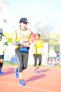 BIB: 1809
                            <button type="button" onclick="openModal(3762769)" class="btn btn-primary btn-sm float-right btn-popup" data-toggle="modal" data-target=".modal-high-quality">
                        <i class="fas fa-shopping-cart"></i> Add to Cart
                    </button>
                                            <button type="button" onclick="isThisMe(3762769, true)" class="btn btn-success btn-sm float-right btn-popup btn-isme hidden" data-toggle="tooltip" data-placement="bottom" title="นี่คือรูปของคุณใช่ไหม คลิกที่นี่เพื่อเอาเข้าอัลบั้ม">
                        <i class="fas fa-plus"></i> Add to album
                    </button>
                    <button type="button" onclick="isThisMe(3762769, false)" class="btn btn-warning btn-sm float-right btn-popup btn-isnotme hidden">
                        <i class="fas fa-ban"></i> Remove from album
                    </button>