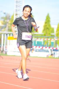 BIB: 11623
                            <button type="button" onclick="openModal(3776152)" class="btn btn-primary btn-sm float-right btn-popup" data-toggle="modal" data-target=".modal-high-quality">
                        <i class="fas fa-shopping-cart"></i> Add to Cart
                    </button>
                                            <button type="button" onclick="isThisMe(3776152, true)" class="btn btn-success btn-sm float-right btn-popup btn-isme hidden" data-toggle="tooltip" data-placement="bottom" title="นี่คือรูปของคุณใช่ไหม คลิกที่นี่เพื่อเอาเข้าอัลบั้ม">
                        <i class="fas fa-plus"></i> Add to album
                    </button>
                    <button type="button" onclick="isThisMe(3776152, false)" class="btn btn-warning btn-sm float-right btn-popup btn-isnotme hidden">
                        <i class="fas fa-ban"></i> Remove from album
                    </button>