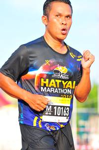 BIB: 10163
                            <button type="button" onclick="openModal(3578267)" class="btn btn-primary btn-sm float-right btn-popup" data-toggle="modal" data-target=".modal-high-quality">
                        <i class="fas fa-shopping-cart"></i> Add to Cart
                    </button>
                                            <button type="button" onclick="isThisMe(3578267, true)" class="btn btn-success btn-sm float-right btn-popup btn-isme hidden" data-toggle="tooltip" data-placement="bottom" title="นี่คือรูปของคุณใช่ไหม คลิกที่นี่เพื่อเอาเข้าอัลบั้ม">
                        <i class="fas fa-plus"></i> Add to album
                    </button>
                    <button type="button" onclick="isThisMe(3578267, false)" class="btn btn-warning btn-sm float-right btn-popup btn-isnotme hidden">
                        <i class="fas fa-ban"></i> Remove from album
                    </button>