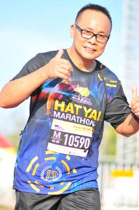 BIB: 10590
                            <button type="button" onclick="openModal(3772677)" class="btn btn-primary btn-sm float-right btn-popup" data-toggle="modal" data-target=".modal-high-quality">
                        <i class="fas fa-shopping-cart"></i> Add to Cart
                    </button>
                                            <button type="button" onclick="isThisMe(3772677, true)" class="btn btn-success btn-sm float-right btn-popup btn-isme hidden" data-toggle="tooltip" data-placement="bottom" title="นี่คือรูปของคุณใช่ไหม คลิกที่นี่เพื่อเอาเข้าอัลบั้ม">
                        <i class="fas fa-plus"></i> Add to album
                    </button>
                    <button type="button" onclick="isThisMe(3772677, false)" class="btn btn-warning btn-sm float-right btn-popup btn-isnotme hidden">
                        <i class="fas fa-ban"></i> Remove from album
                    </button>