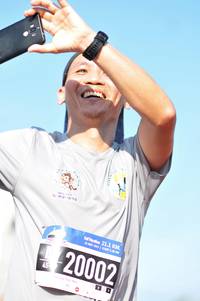 BIB: 211, 20002
                            <button type="button" onclick="openModal(3592517)" class="btn btn-primary btn-sm float-right btn-popup" data-toggle="modal" data-target=".modal-high-quality">
                        <i class="fas fa-shopping-cart"></i> Add to Cart
                    </button>
                                            <button type="button" onclick="isThisMe(3592517, true)" class="btn btn-success btn-sm float-right btn-popup btn-isme hidden" data-toggle="tooltip" data-placement="bottom" title="นี่คือรูปของคุณใช่ไหม คลิกที่นี่เพื่อเอาเข้าอัลบั้ม">
                        <i class="fas fa-plus"></i> Add to album
                    </button>
                    <button type="button" onclick="isThisMe(3592517, false)" class="btn btn-warning btn-sm float-right btn-popup btn-isnotme hidden">
                        <i class="fas fa-ban"></i> Remove from album
                    </button>