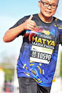 BIB: 10590
                            <button type="button" onclick="openModal(3590209)" class="btn btn-primary btn-sm float-right btn-popup" data-toggle="modal" data-target=".modal-high-quality">
                        <i class="fas fa-shopping-cart"></i> Add to Cart
                    </button>
                                            <button type="button" onclick="isThisMe(3590209, true)" class="btn btn-success btn-sm float-right btn-popup btn-isme hidden" data-toggle="tooltip" data-placement="bottom" title="นี่คือรูปของคุณใช่ไหม คลิกที่นี่เพื่อเอาเข้าอัลบั้ม">
                        <i class="fas fa-plus"></i> Add to album
                    </button>
                    <button type="button" onclick="isThisMe(3590209, false)" class="btn btn-warning btn-sm float-right btn-popup btn-isnotme hidden">
                        <i class="fas fa-ban"></i> Remove from album
                    </button>