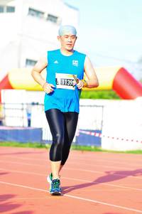 BIB: 1139
                            <button type="button" onclick="openModal(3581099)" class="btn btn-primary btn-sm float-right btn-popup" data-toggle="modal" data-target=".modal-high-quality">
                        <i class="fas fa-shopping-cart"></i> Add to Cart
                    </button>
                                            <button type="button" onclick="isThisMe(3581099, true)" class="btn btn-success btn-sm float-right btn-popup btn-isme hidden" data-toggle="tooltip" data-placement="bottom" title="นี่คือรูปของคุณใช่ไหม คลิกที่นี่เพื่อเอาเข้าอัลบั้ม">
                        <i class="fas fa-plus"></i> Add to album
                    </button>
                    <button type="button" onclick="isThisMe(3581099, false)" class="btn btn-warning btn-sm float-right btn-popup btn-isnotme hidden">
                        <i class="fas fa-ban"></i> Remove from album
                    </button>