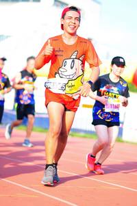 BIB: 11680
                            <button type="button" onclick="openModal(3582017)" class="btn btn-primary btn-sm float-right btn-popup" data-toggle="modal" data-target=".modal-high-quality">
                        <i class="fas fa-shopping-cart"></i> Add to Cart
                    </button>
                                            <button type="button" onclick="isThisMe(3582017, true)" class="btn btn-success btn-sm float-right btn-popup btn-isme hidden" data-toggle="tooltip" data-placement="bottom" title="นี่คือรูปของคุณใช่ไหม คลิกที่นี่เพื่อเอาเข้าอัลบั้ม">
                        <i class="fas fa-plus"></i> Add to album
                    </button>
                    <button type="button" onclick="isThisMe(3582017, false)" class="btn btn-warning btn-sm float-right btn-popup btn-isnotme hidden">
                        <i class="fas fa-ban"></i> Remove from album
                    </button>