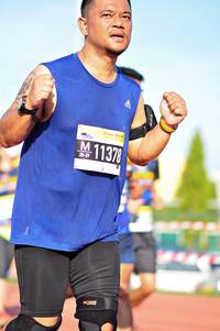 BIB: 11378
                            <button type="button" onclick="openModal(3590255)" class="btn btn-primary btn-sm float-right btn-popup" data-toggle="modal" data-target=".modal-high-quality">
                        <i class="fas fa-shopping-cart"></i> Add to Cart
                    </button>
                                            <button type="button" onclick="isThisMe(3590255, true)" class="btn btn-success btn-sm float-right btn-popup btn-isme hidden" data-toggle="tooltip" data-placement="bottom" title="นี่คือรูปของคุณใช่ไหม คลิกที่นี่เพื่อเอาเข้าอัลบั้ม">
                        <i class="fas fa-plus"></i> Add to album
                    </button>
                    <button type="button" onclick="isThisMe(3590255, false)" class="btn btn-warning btn-sm float-right btn-popup btn-isnotme hidden">
                        <i class="fas fa-ban"></i> Remove from album
                    </button>