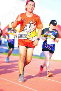 BIB: 11125, 168
                            <button type="button" onclick="openModal(3582009)" class="btn btn-primary btn-sm float-right btn-popup" data-toggle="modal" data-target=".modal-high-quality">
                        <i class="fas fa-shopping-cart"></i> Add to Cart
                    </button>
                                            <button type="button" onclick="isThisMe(3582009, true)" class="btn btn-success btn-sm float-right btn-popup btn-isme hidden" data-toggle="tooltip" data-placement="bottom" title="นี่คือรูปของคุณใช่ไหม คลิกที่นี่เพื่อเอาเข้าอัลบั้ม">
                        <i class="fas fa-plus"></i> Add to album
                    </button>
                    <button type="button" onclick="isThisMe(3582009, false)" class="btn btn-warning btn-sm float-right btn-popup btn-isnotme hidden">
                        <i class="fas fa-ban"></i> Remove from album
                    </button>