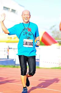 BIB: 10176
                            <button type="button" onclick="openModal(3581485)" class="btn btn-primary btn-sm float-right btn-popup" data-toggle="modal" data-target=".modal-high-quality">
                        <i class="fas fa-shopping-cart"></i> Add to Cart
                    </button>
                                            <button type="button" onclick="isThisMe(3581485, true)" class="btn btn-success btn-sm float-right btn-popup btn-isme hidden" data-toggle="tooltip" data-placement="bottom" title="นี่คือรูปของคุณใช่ไหม คลิกที่นี่เพื่อเอาเข้าอัลบั้ม">
                        <i class="fas fa-plus"></i> Add to album
                    </button>
                    <button type="button" onclick="isThisMe(3581485, false)" class="btn btn-warning btn-sm float-right btn-popup btn-isnotme hidden">
                        <i class="fas fa-ban"></i> Remove from album
                    </button>