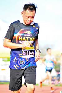 BIB: 114
                            <button type="button" onclick="openModal(3588535)" class="btn btn-primary btn-sm float-right btn-popup" data-toggle="modal" data-target=".modal-high-quality">
                        <i class="fas fa-shopping-cart"></i> Add to Cart
                    </button>
                                            <button type="button" onclick="isThisMe(3588535, true)" class="btn btn-success btn-sm float-right btn-popup btn-isme hidden" data-toggle="tooltip" data-placement="bottom" title="นี่คือรูปของคุณใช่ไหม คลิกที่นี่เพื่อเอาเข้าอัลบั้ม">
                        <i class="fas fa-plus"></i> Add to album
                    </button>
                    <button type="button" onclick="isThisMe(3588535, false)" class="btn btn-warning btn-sm float-right btn-popup btn-isnotme hidden">
                        <i class="fas fa-ban"></i> Remove from album
                    </button>