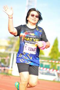 BIB: 1266
                            <button type="button" onclick="openModal(3591897)" class="btn btn-primary btn-sm float-right btn-popup" data-toggle="modal" data-target=".modal-high-quality">
                        <i class="fas fa-shopping-cart"></i> Add to Cart
                    </button>
                                            <button type="button" onclick="isThisMe(3591897, true)" class="btn btn-success btn-sm float-right btn-popup btn-isme hidden" data-toggle="tooltip" data-placement="bottom" title="นี่คือรูปของคุณใช่ไหม คลิกที่นี่เพื่อเอาเข้าอัลบั้ม">
                        <i class="fas fa-plus"></i> Add to album
                    </button>
                    <button type="button" onclick="isThisMe(3591897, false)" class="btn btn-warning btn-sm float-right btn-popup btn-isnotme hidden">
                        <i class="fas fa-ban"></i> Remove from album
                    </button>