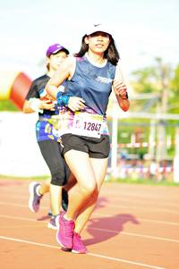 BIB: 12847
                            <button type="button" onclick="openModal(3588723)" class="btn btn-primary btn-sm float-right btn-popup" data-toggle="modal" data-target=".modal-high-quality">
                        <i class="fas fa-shopping-cart"></i> Add to Cart
                    </button>
                                            <button type="button" onclick="isThisMe(3588723, true)" class="btn btn-success btn-sm float-right btn-popup btn-isme hidden" data-toggle="tooltip" data-placement="bottom" title="นี่คือรูปของคุณใช่ไหม คลิกที่นี่เพื่อเอาเข้าอัลบั้ม">
                        <i class="fas fa-plus"></i> Add to album
                    </button>
                    <button type="button" onclick="isThisMe(3588723, false)" class="btn btn-warning btn-sm float-right btn-popup btn-isnotme hidden">
                        <i class="fas fa-ban"></i> Remove from album
                    </button>