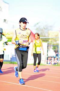 BIB: 189
                            <button type="button" onclick="openModal(3588544)" class="btn btn-primary btn-sm float-right btn-popup" data-toggle="modal" data-target=".modal-high-quality">
                        <i class="fas fa-shopping-cart"></i> Add to Cart
                    </button>
                                            <button type="button" onclick="isThisMe(3588544, true)" class="btn btn-success btn-sm float-right btn-popup btn-isme hidden" data-toggle="tooltip" data-placement="bottom" title="นี่คือรูปของคุณใช่ไหม คลิกที่นี่เพื่อเอาเข้าอัลบั้ม">
                        <i class="fas fa-plus"></i> Add to album
                    </button>
                    <button type="button" onclick="isThisMe(3588544, false)" class="btn btn-warning btn-sm float-right btn-popup btn-isnotme hidden">
                        <i class="fas fa-ban"></i> Remove from album
                    </button>