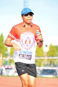 BIB: 20601
                            <button type="button" onclick="openModal(3592142)" class="btn btn-primary btn-sm float-right btn-popup" data-toggle="modal" data-target=".modal-high-quality">
                        <i class="fas fa-shopping-cart"></i> Add to Cart
                    </button>
                                            <button type="button" onclick="isThisMe(3592142, true)" class="btn btn-success btn-sm float-right btn-popup btn-isme hidden" data-toggle="tooltip" data-placement="bottom" title="นี่คือรูปของคุณใช่ไหม คลิกที่นี่เพื่อเอาเข้าอัลบั้ม">
                        <i class="fas fa-plus"></i> Add to album
                    </button>
                    <button type="button" onclick="isThisMe(3592142, false)" class="btn btn-warning btn-sm float-right btn-popup btn-isnotme hidden">
                        <i class="fas fa-ban"></i> Remove from album
                    </button>