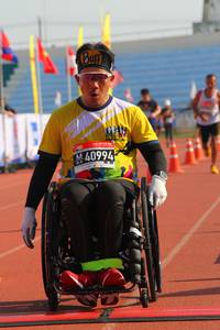 BIB: 40994
                            <button type="button" onclick="openModal(3748517)" class="btn btn-primary btn-sm float-right btn-popup" data-toggle="modal" data-target=".modal-high-quality">
                        <i class="fas fa-shopping-cart"></i> Add to Cart
                    </button>
                                            <button type="button" onclick="isThisMe(3748517, true)" class="btn btn-success btn-sm float-right btn-popup btn-isme hidden" data-toggle="tooltip" data-placement="bottom" title="นี่คือรูปของคุณใช่ไหม คลิกที่นี่เพื่อเอาเข้าอัลบั้ม">
                        <i class="fas fa-plus"></i> Add to album
                    </button>
                    <button type="button" onclick="isThisMe(3748517, false)" class="btn btn-warning btn-sm float-right btn-popup btn-isnotme hidden">
                        <i class="fas fa-ban"></i> Remove from album
                    </button>