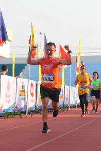 BIB: 21204, 215
                            <button type="button" onclick="openModal(3745359)" class="btn btn-primary btn-sm float-right btn-popup" data-toggle="modal" data-target=".modal-high-quality">
                        <i class="fas fa-shopping-cart"></i> Add to Cart
                    </button>
                                            <button type="button" onclick="isThisMe(3745359, true)" class="btn btn-success btn-sm float-right btn-popup btn-isme hidden" data-toggle="tooltip" data-placement="bottom" title="นี่คือรูปของคุณใช่ไหม คลิกที่นี่เพื่อเอาเข้าอัลบั้ม">
                        <i class="fas fa-plus"></i> Add to album
                    </button>
                    <button type="button" onclick="isThisMe(3745359, false)" class="btn btn-warning btn-sm float-right btn-popup btn-isnotme hidden">
                        <i class="fas fa-ban"></i> Remove from album
                    </button>