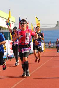 BIB: 2196, 22025
                            <button type="button" onclick="openModal(3747218)" class="btn btn-primary btn-sm float-right btn-popup" data-toggle="modal" data-target=".modal-high-quality">
                        <i class="fas fa-shopping-cart"></i> Add to Cart
                    </button>
                                            <button type="button" onclick="isThisMe(3747218, true)" class="btn btn-success btn-sm float-right btn-popup btn-isme hidden" data-toggle="tooltip" data-placement="bottom" title="นี่คือรูปของคุณใช่ไหม คลิกที่นี่เพื่อเอาเข้าอัลบั้ม">
                        <i class="fas fa-plus"></i> Add to album
                    </button>
                    <button type="button" onclick="isThisMe(3747218, false)" class="btn btn-warning btn-sm float-right btn-popup btn-isnotme hidden">
                        <i class="fas fa-ban"></i> Remove from album
                    </button>