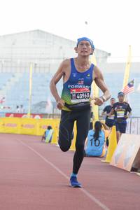 BIB: 40968
                            <button type="button" onclick="openModal(3745043)" class="btn btn-primary btn-sm float-right btn-popup" data-toggle="modal" data-target=".modal-high-quality">
                        <i class="fas fa-shopping-cart"></i> Add to Cart
                    </button>
                                            <button type="button" onclick="isThisMe(3745043, true)" class="btn btn-success btn-sm float-right btn-popup btn-isme hidden" data-toggle="tooltip" data-placement="bottom" title="นี่คือรูปของคุณใช่ไหม คลิกที่นี่เพื่อเอาเข้าอัลบั้ม">
                        <i class="fas fa-plus"></i> Add to album
                    </button>
                    <button type="button" onclick="isThisMe(3745043, false)" class="btn btn-warning btn-sm float-right btn-popup btn-isnotme hidden">
                        <i class="fas fa-ban"></i> Remove from album
                    </button>