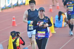 BIB: 102, 11768
                            <button type="button" onclick="openModal(3538143)" class="btn btn-primary btn-sm float-right btn-popup" data-toggle="modal" data-target=".modal-high-quality">
                        <i class="fas fa-shopping-cart"></i> Add to Cart
                    </button>
                                            <button type="button" onclick="isThisMe(3538143, true)" class="btn btn-success btn-sm float-right btn-popup btn-isme hidden" data-toggle="tooltip" data-placement="bottom" title="นี่คือรูปของคุณใช่ไหม คลิกที่นี่เพื่อเอาเข้าอัลบั้ม">
                        <i class="fas fa-plus"></i> Add to album
                    </button>
                    <button type="button" onclick="isThisMe(3538143, false)" class="btn btn-warning btn-sm float-right btn-popup btn-isnotme hidden">
                        <i class="fas fa-ban"></i> Remove from album
                    </button>