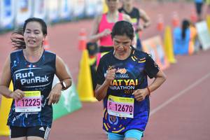 BIB: 201, 2225, 12670
                            <button type="button" onclick="openModal(3532937)" class="btn btn-primary btn-sm float-right btn-popup" data-toggle="modal" data-target=".modal-high-quality">
                        <i class="fas fa-shopping-cart"></i> Add to Cart
                    </button>
                                            <button type="button" onclick="isThisMe(3532937, true)" class="btn btn-success btn-sm float-right btn-popup btn-isme hidden" data-toggle="tooltip" data-placement="bottom" title="นี่คือรูปของคุณใช่ไหม คลิกที่นี่เพื่อเอาเข้าอัลบั้ม">
                        <i class="fas fa-plus"></i> Add to album
                    </button>
                    <button type="button" onclick="isThisMe(3532937, false)" class="btn btn-warning btn-sm float-right btn-popup btn-isnotme hidden">
                        <i class="fas fa-ban"></i> Remove from album
                    </button>