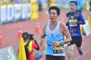 BIB: 1013
                            <button type="button" onclick="openModal(3532801)" class="btn btn-primary btn-sm float-right btn-popup" data-toggle="modal" data-target=".modal-high-quality">
                        <i class="fas fa-shopping-cart"></i> Add to Cart
                    </button>
                                            <button type="button" onclick="isThisMe(3532801, true)" class="btn btn-success btn-sm float-right btn-popup btn-isme hidden" data-toggle="tooltip" data-placement="bottom" title="นี่คือรูปของคุณใช่ไหม คลิกที่นี่เพื่อเอาเข้าอัลบั้ม">
                        <i class="fas fa-plus"></i> Add to album
                    </button>
                    <button type="button" onclick="isThisMe(3532801, false)" class="btn btn-warning btn-sm float-right btn-popup btn-isnotme hidden">
                        <i class="fas fa-ban"></i> Remove from album
                    </button>