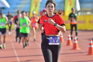 BIB: 230
                            <button type="button" onclick="openModal(3574731)" class="btn btn-primary btn-sm float-right btn-popup" data-toggle="modal" data-target=".modal-high-quality">
                        <i class="fas fa-shopping-cart"></i> Add to Cart
                    </button>
                                            <button type="button" onclick="isThisMe(3574731, true)" class="btn btn-success btn-sm float-right btn-popup btn-isme hidden" data-toggle="tooltip" data-placement="bottom" title="นี่คือรูปของคุณใช่ไหม คลิกที่นี่เพื่อเอาเข้าอัลบั้ม">
                        <i class="fas fa-plus"></i> Add to album
                    </button>
                    <button type="button" onclick="isThisMe(3574731, false)" class="btn btn-warning btn-sm float-right btn-popup btn-isnotme hidden">
                        <i class="fas fa-ban"></i> Remove from album
                    </button>