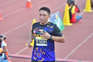 BIB: 10391
                            <button type="button" onclick="openModal(3539939)" class="btn btn-primary btn-sm float-right btn-popup" data-toggle="modal" data-target=".modal-high-quality">
                        <i class="fas fa-shopping-cart"></i> Add to Cart
                    </button>
                                            <button type="button" onclick="isThisMe(3539939, true)" class="btn btn-success btn-sm float-right btn-popup btn-isme hidden" data-toggle="tooltip" data-placement="bottom" title="นี่คือรูปของคุณใช่ไหม คลิกที่นี่เพื่อเอาเข้าอัลบั้ม">
                        <i class="fas fa-plus"></i> Add to album
                    </button>
                    <button type="button" onclick="isThisMe(3539939, false)" class="btn btn-warning btn-sm float-right btn-popup btn-isnotme hidden">
                        <i class="fas fa-ban"></i> Remove from album
                    </button>