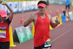 BIB: 1794
                            <button type="button" onclick="openModal(3532753)" class="btn btn-primary btn-sm float-right btn-popup" data-toggle="modal" data-target=".modal-high-quality">
                        <i class="fas fa-shopping-cart"></i> Add to Cart
                    </button>
                                            <button type="button" onclick="isThisMe(3532753, true)" class="btn btn-success btn-sm float-right btn-popup btn-isme hidden" data-toggle="tooltip" data-placement="bottom" title="นี่คือรูปของคุณใช่ไหม คลิกที่นี่เพื่อเอาเข้าอัลบั้ม">
                        <i class="fas fa-plus"></i> Add to album
                    </button>
                    <button type="button" onclick="isThisMe(3532753, false)" class="btn btn-warning btn-sm float-right btn-popup btn-isnotme hidden">
                        <i class="fas fa-ban"></i> Remove from album
                    </button>