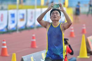 BIB: 
                            <button type="button" onclick="openModal(3533026)" class="btn btn-primary btn-sm float-right btn-popup" data-toggle="modal" data-target=".modal-high-quality">
                        <i class="fas fa-shopping-cart"></i> Add to Cart
                    </button>
                                            <button type="button" onclick="isThisMe(3533026, true)" class="btn btn-success btn-sm float-right btn-popup btn-isme hidden" data-toggle="tooltip" data-placement="bottom" title="นี่คือรูปของคุณใช่ไหม คลิกที่นี่เพื่อเอาเข้าอัลบั้ม">
                        <i class="fas fa-plus"></i> Add to album
                    </button>
                    <button type="button" onclick="isThisMe(3533026, false)" class="btn btn-warning btn-sm float-right btn-popup btn-isnotme hidden">
                        <i class="fas fa-ban"></i> Remove from album
                    </button>