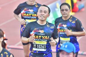 BIB: 10261
                            <button type="button" onclick="openModal(3536359)" class="btn btn-primary btn-sm float-right btn-popup" data-toggle="modal" data-target=".modal-high-quality">
                        <i class="fas fa-shopping-cart"></i> Add to Cart
                    </button>
                                            <button type="button" onclick="isThisMe(3536359, true)" class="btn btn-success btn-sm float-right btn-popup btn-isme hidden" data-toggle="tooltip" data-placement="bottom" title="นี่คือรูปของคุณใช่ไหม คลิกที่นี่เพื่อเอาเข้าอัลบั้ม">
                        <i class="fas fa-plus"></i> Add to album
                    </button>
                    <button type="button" onclick="isThisMe(3536359, false)" class="btn btn-warning btn-sm float-right btn-popup btn-isnotme hidden">
                        <i class="fas fa-ban"></i> Remove from album
                    </button>