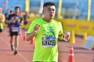 BIB: 21452
                            <button type="button" onclick="openModal(3573807)" class="btn btn-primary btn-sm float-right btn-popup" data-toggle="modal" data-target=".modal-high-quality">
                        <i class="fas fa-shopping-cart"></i> Add to Cart
                    </button>
                                            <button type="button" onclick="isThisMe(3573807, true)" class="btn btn-success btn-sm float-right btn-popup btn-isme hidden" data-toggle="tooltip" data-placement="bottom" title="นี่คือรูปของคุณใช่ไหม คลิกที่นี่เพื่อเอาเข้าอัลบั้ม">
                        <i class="fas fa-plus"></i> Add to album
                    </button>
                    <button type="button" onclick="isThisMe(3573807, false)" class="btn btn-warning btn-sm float-right btn-popup btn-isnotme hidden">
                        <i class="fas fa-ban"></i> Remove from album
                    </button>