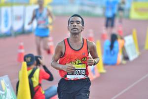 BIB: 0785
                            <button type="button" onclick="openModal(3532197)" class="btn btn-primary btn-sm float-right btn-popup" data-toggle="modal" data-target=".modal-high-quality">
                        <i class="fas fa-shopping-cart"></i> Add to Cart
                    </button>
                                            <button type="button" onclick="isThisMe(3532197, true)" class="btn btn-success btn-sm float-right btn-popup btn-isme hidden" data-toggle="tooltip" data-placement="bottom" title="นี่คือรูปของคุณใช่ไหม คลิกที่นี่เพื่อเอาเข้าอัลบั้ม">
                        <i class="fas fa-plus"></i> Add to album
                    </button>
                    <button type="button" onclick="isThisMe(3532197, false)" class="btn btn-warning btn-sm float-right btn-popup btn-isnotme hidden">
                        <i class="fas fa-ban"></i> Remove from album
                    </button>