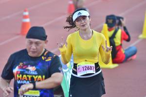 BIB: 12687
                            <button type="button" onclick="openModal(3537410)" class="btn btn-primary btn-sm float-right btn-popup" data-toggle="modal" data-target=".modal-high-quality">
                        <i class="fas fa-shopping-cart"></i> Add to Cart
                    </button>
                                            <button type="button" onclick="isThisMe(3537410, true)" class="btn btn-success btn-sm float-right btn-popup btn-isme hidden" data-toggle="tooltip" data-placement="bottom" title="นี่คือรูปของคุณใช่ไหม คลิกที่นี่เพื่อเอาเข้าอัลบั้ม">
                        <i class="fas fa-plus"></i> Add to album
                    </button>
                    <button type="button" onclick="isThisMe(3537410, false)" class="btn btn-warning btn-sm float-right btn-popup btn-isnotme hidden">
                        <i class="fas fa-ban"></i> Remove from album
                    </button>